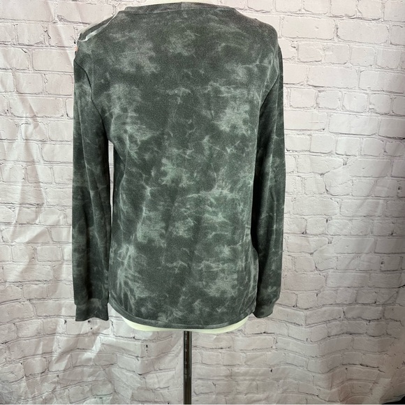 NWT First Love boutique leopard print color block light weight sweater Top - Picture 3 of 11